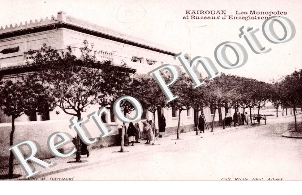 Les Monopoles et Bureaux d'Enregistrement