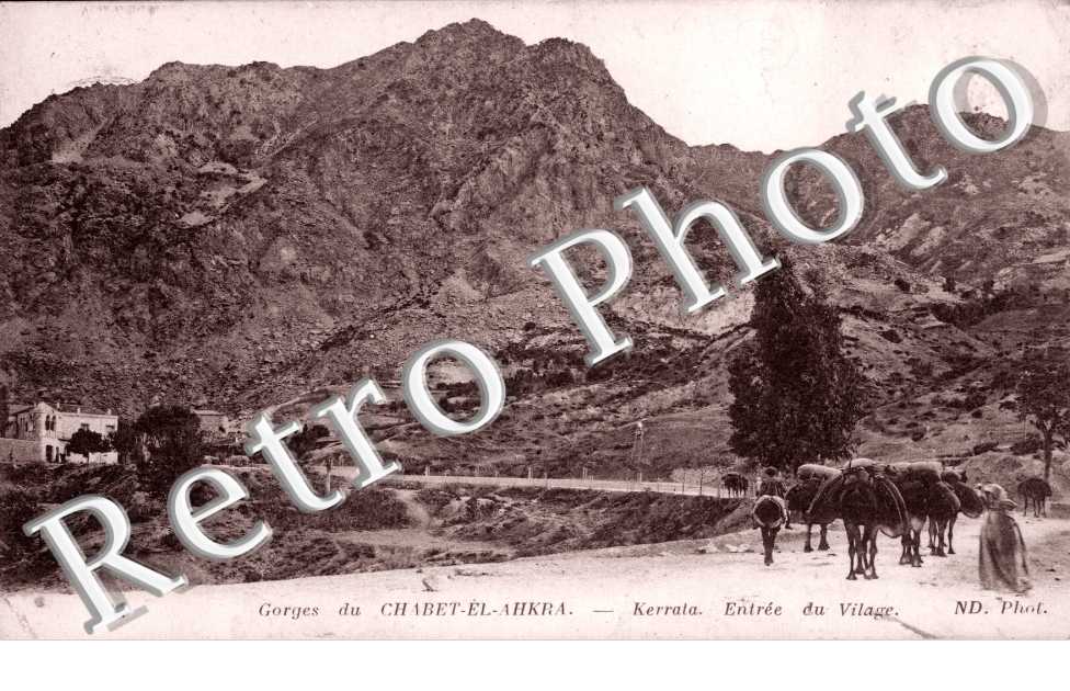 Gorge du Chabet-el-Ahkra, Entree du Village