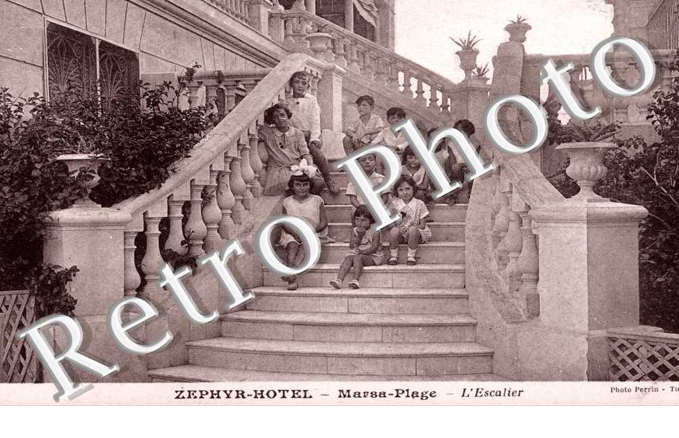 Zephyr Hotel, l'escalier