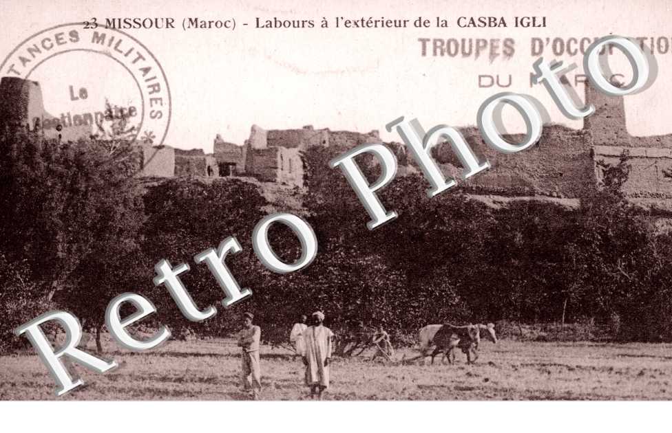 Labours a l'Exterieur de la Casba Igli