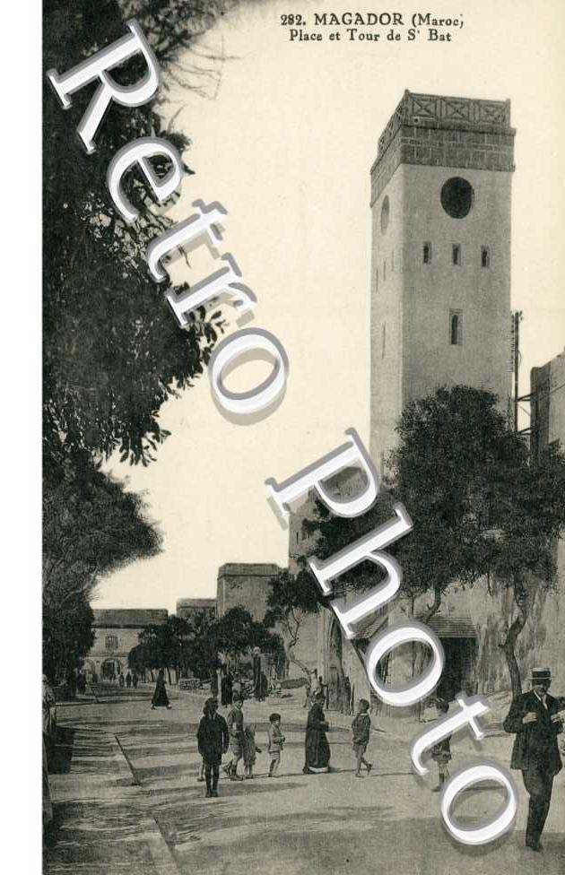 Place et Tour de Saint Bat