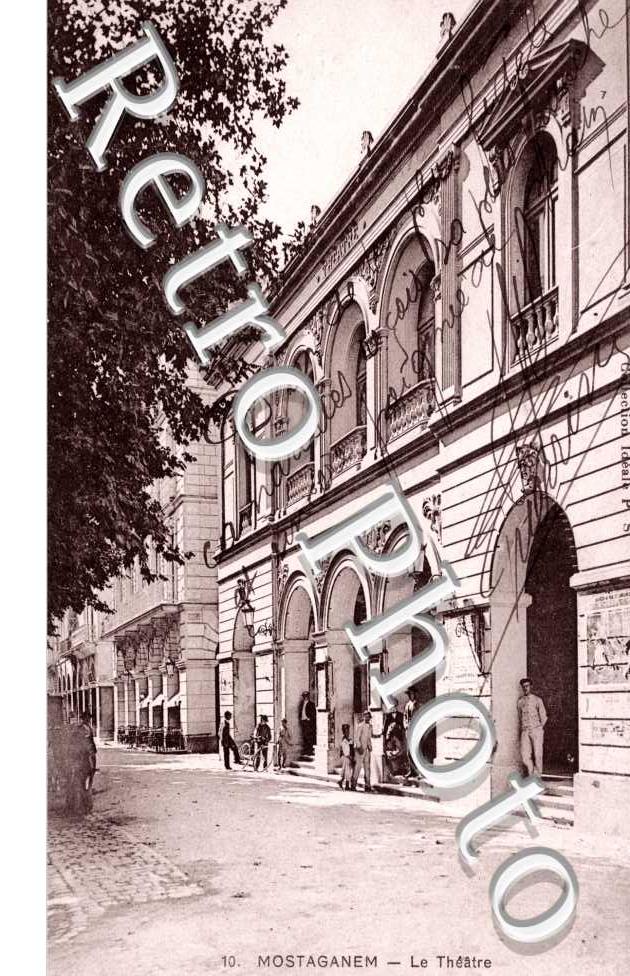 le théâtre