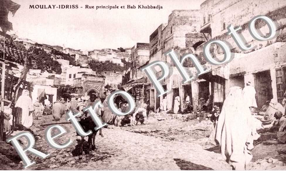 Rue principale et bab Khabbadja