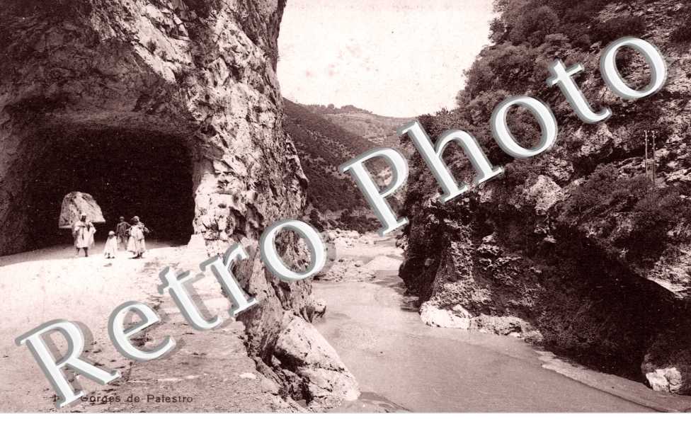 Tunnel et l'Oued - Gorges