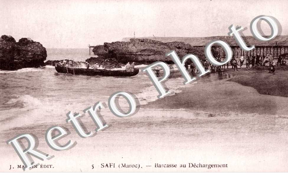 Barcasse au Dechargement