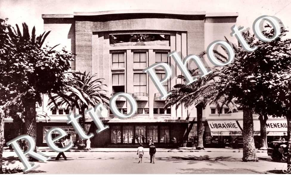 Le Theatre