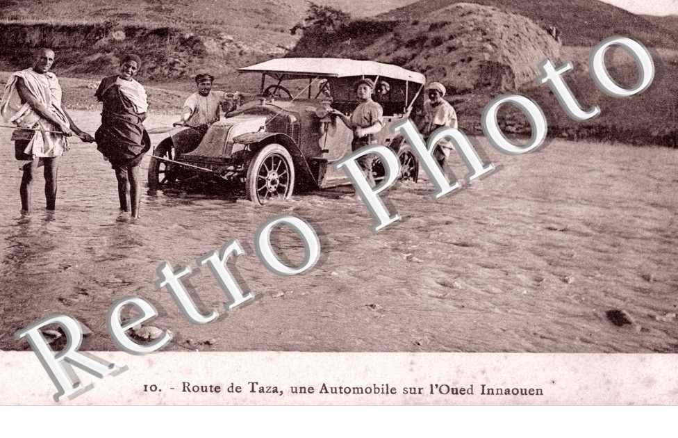 Route de Taza, une Automobile sur l'Oued Innaouen
