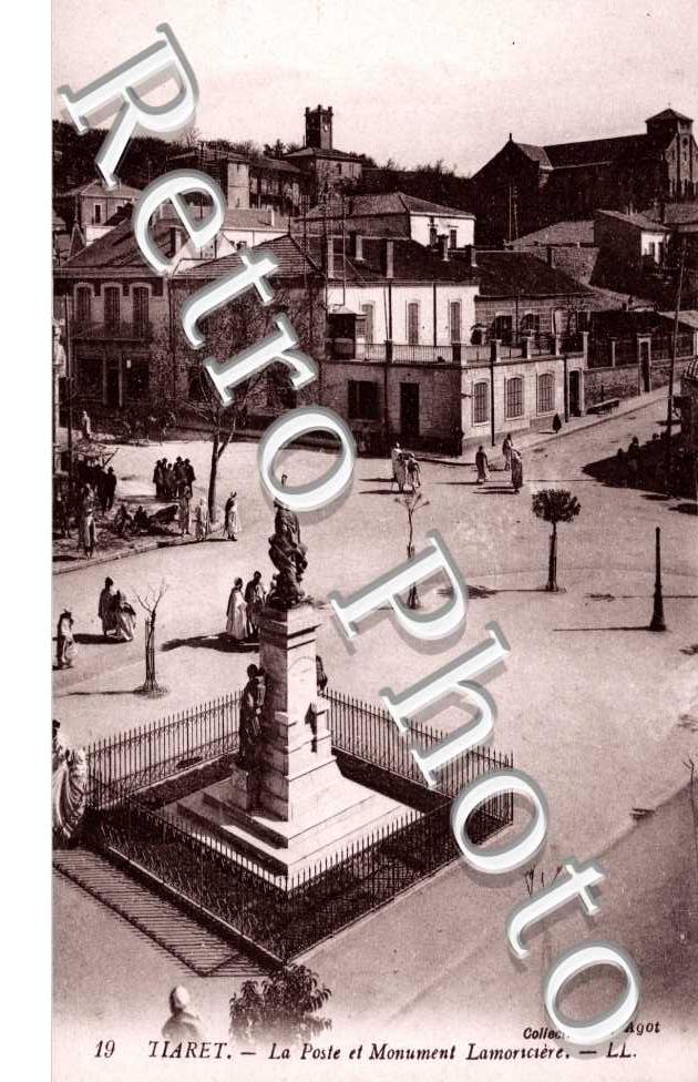 Poste et Monument Lamoriciere