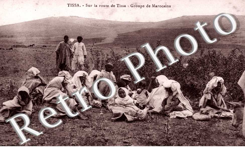 Sur la Route de Tissa, Groupe de Marocains
