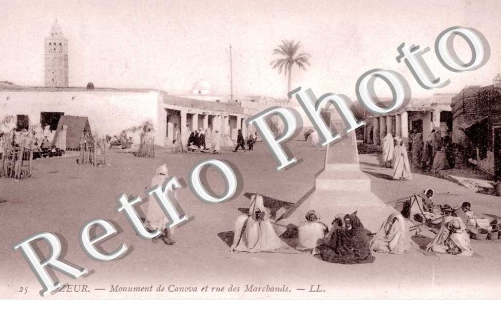 Monument de Canova et rue des marchands