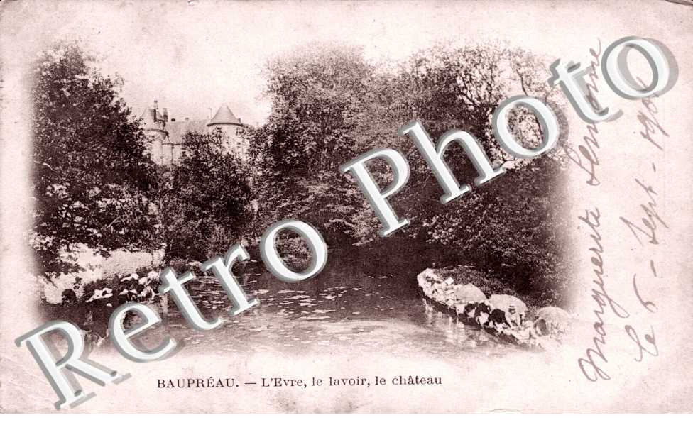 L'Evre, le lavoir, le chateau