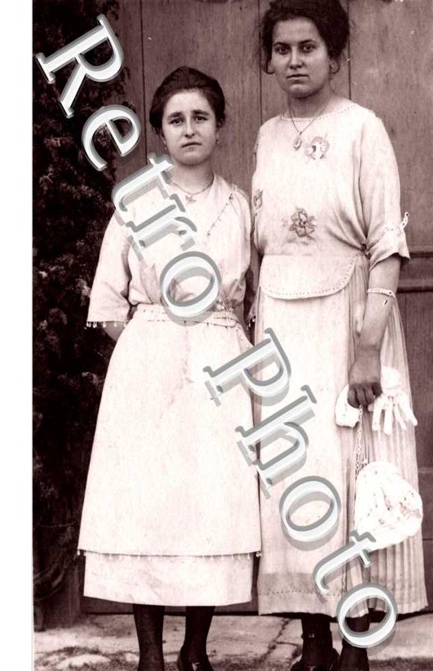 Rose Grenon