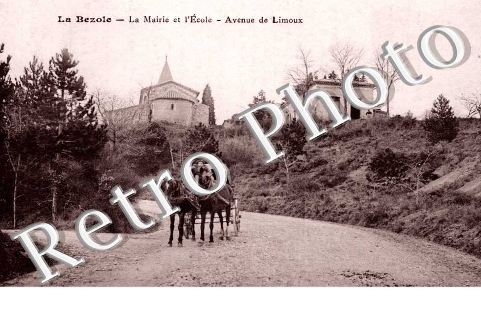 La mairie et l'ecole Avenue de Limoux