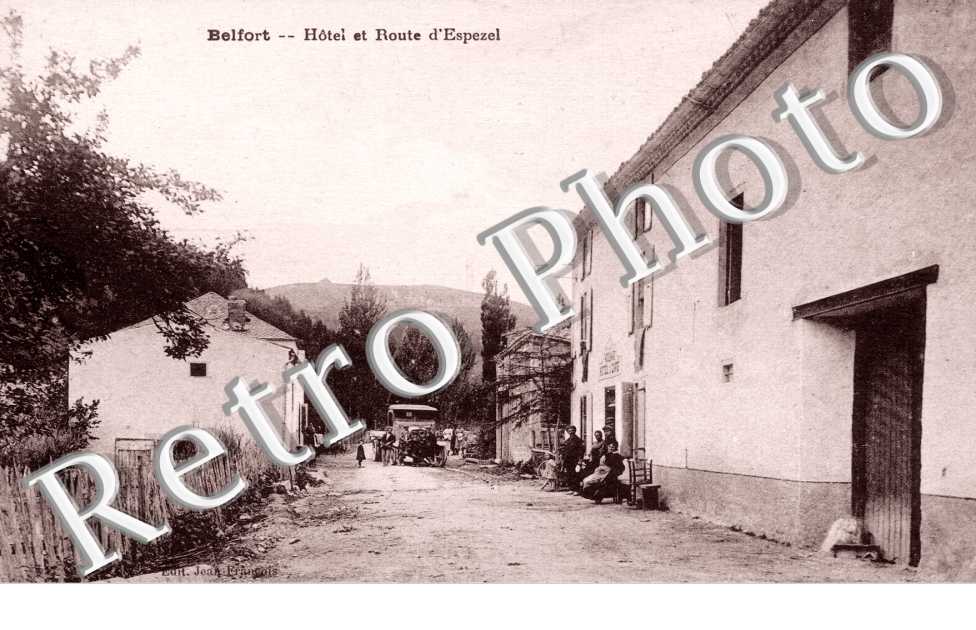 Hotel et route d'Espezel