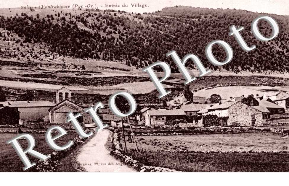 entree du Village