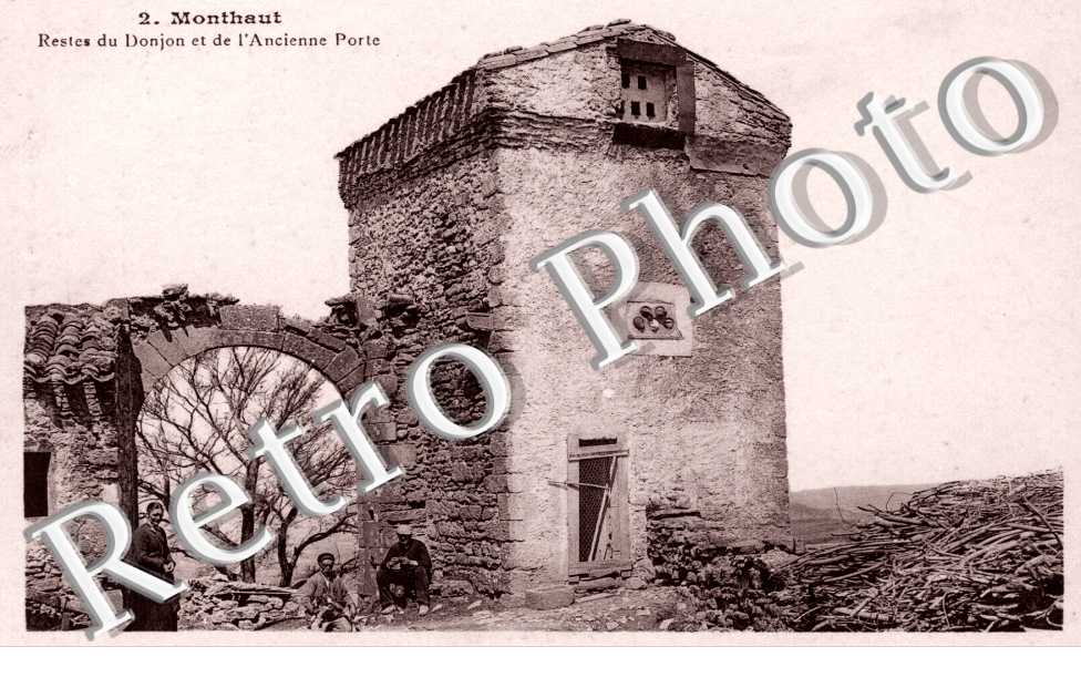 restes du donjon et de l'ancienne porte