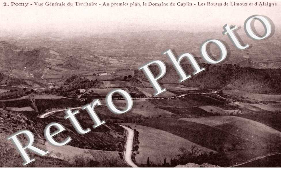 vue generale du territoire Au premier plan, le domaine de Capies Les routes de Limoux et d'Alaigne