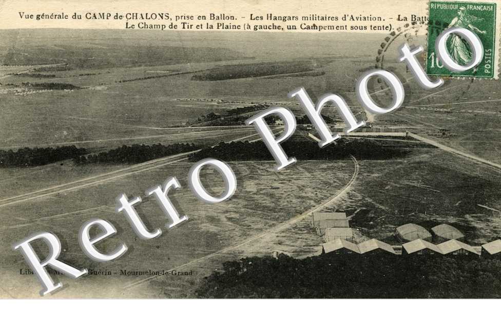 vue generale du camp de Chalons prise en ballon Les hangars militaires d'aviation