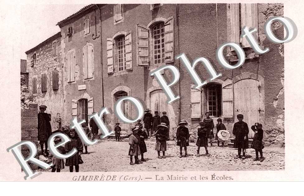 la mairie et les ecoles