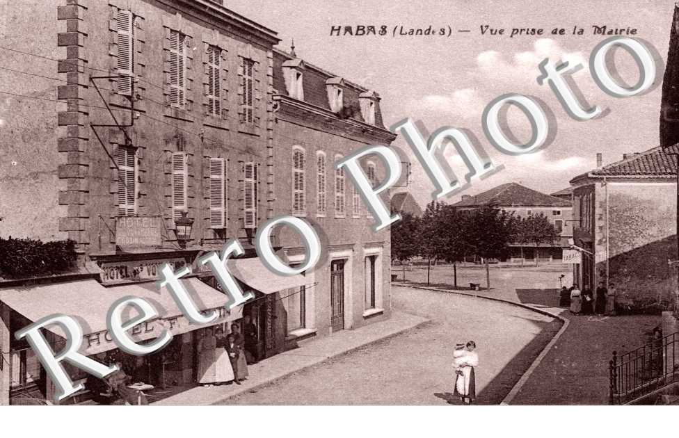 Vue prise de la mairie
