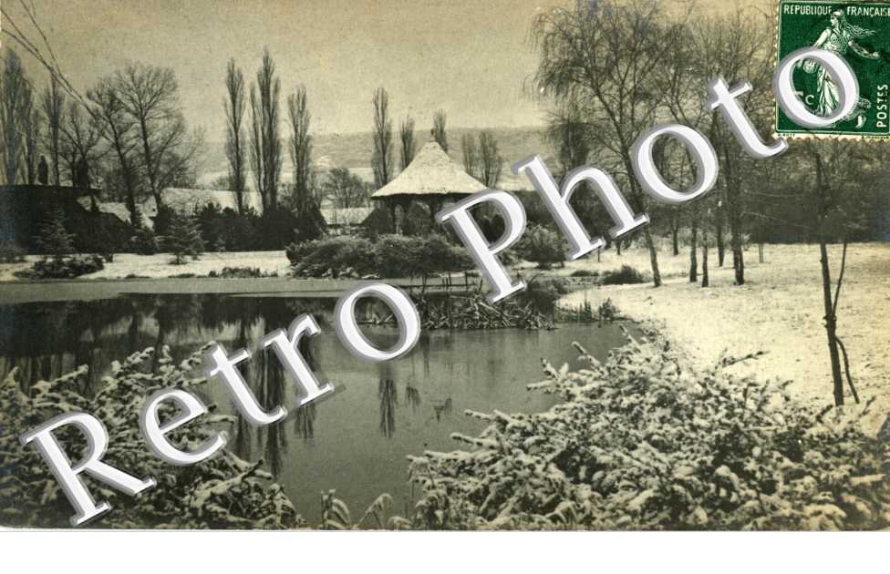 Un parc et son etang
