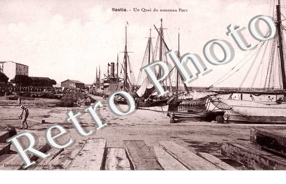 un quai du nouveau port