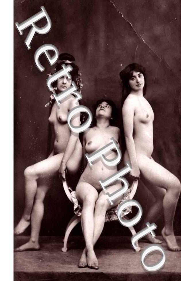 trois femmes nues