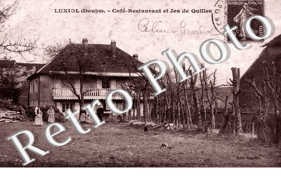 cafe restaurant et jeu de quilles