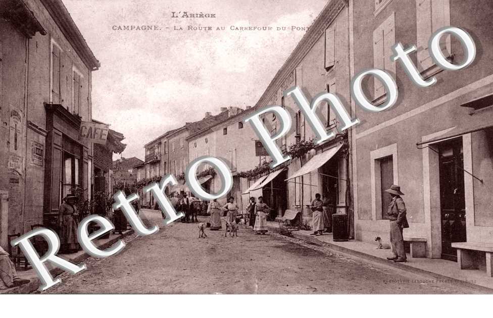 la route au carrefour du pont