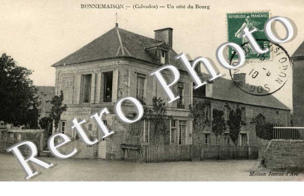 Un cöté du Bourg