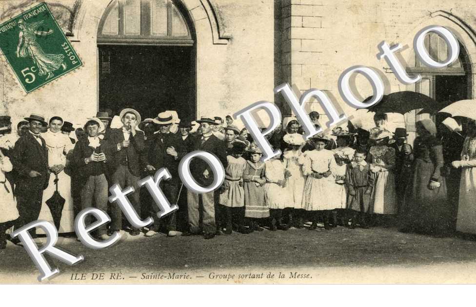 Groupe sortant de la Messe