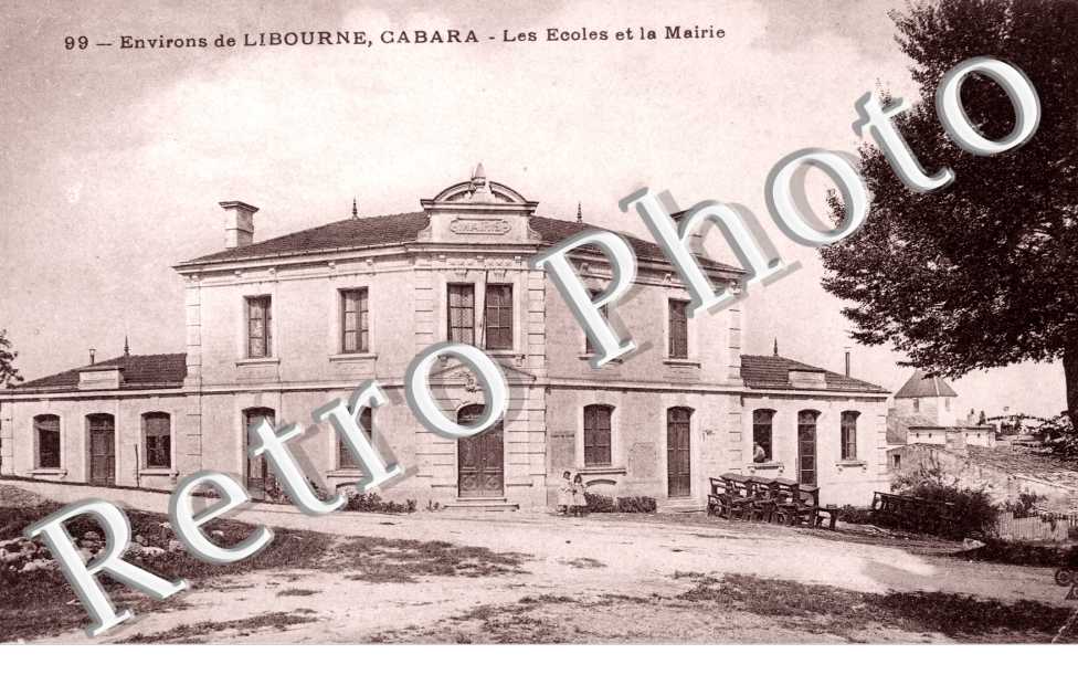 Les ecoles et la mairie