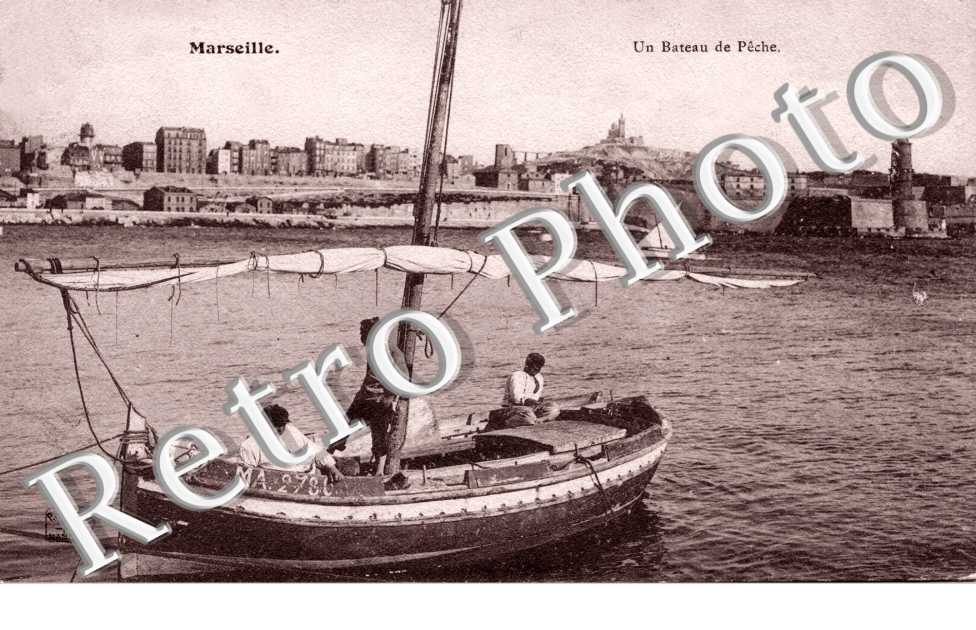Un bateau de peche