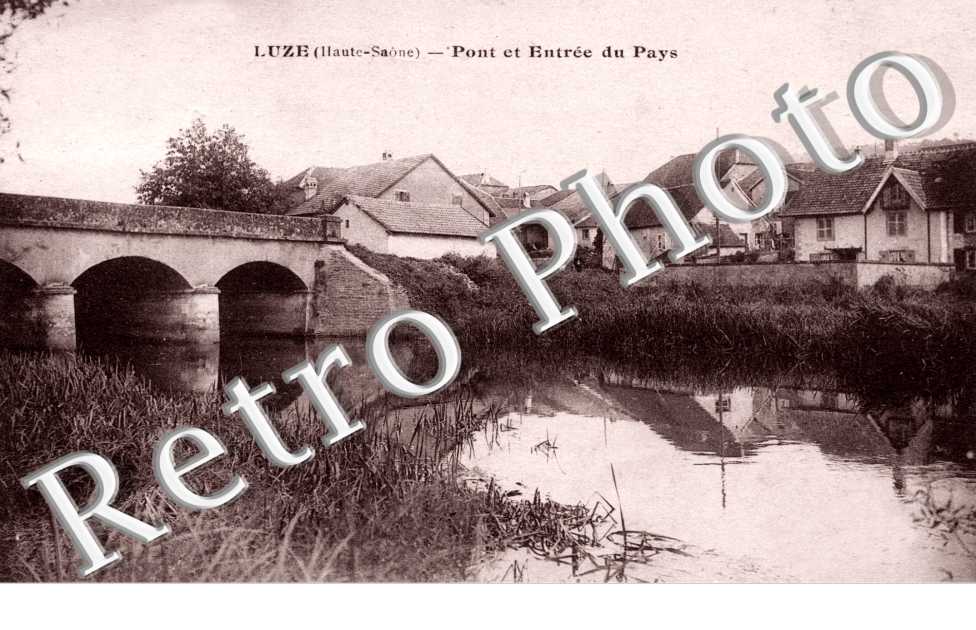 pont et entree du pays
