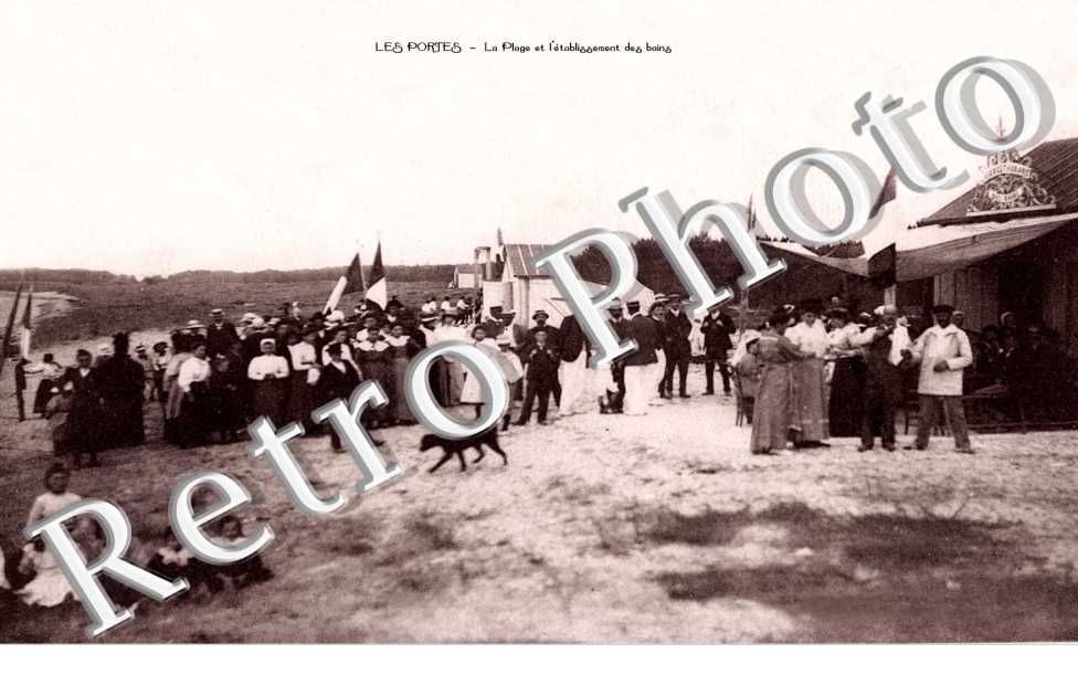 La plage et l'etablissement de bains