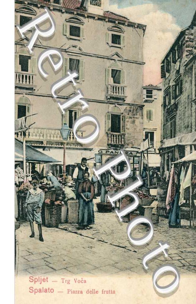 Splalato, Piazza delle frutta