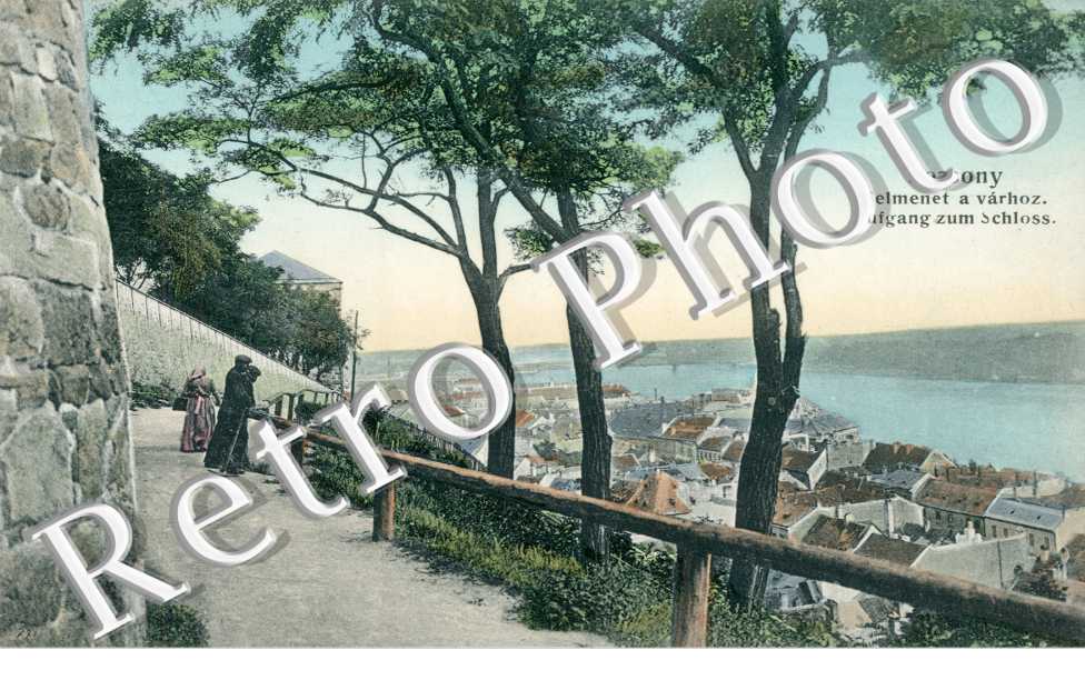 Pozsony, Felmenet a Varhoz - Aufgang zum Schloss
