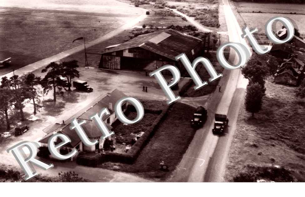 le bar des ailes et les installations de l'aerodrome