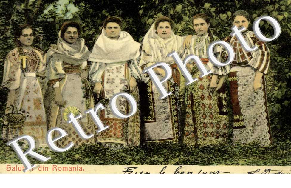Femmes en costume traditionnel