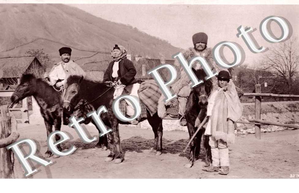 des habitants a cheval