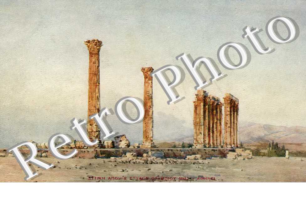 Vue occidentale de colonnes du Temple de Jupiter