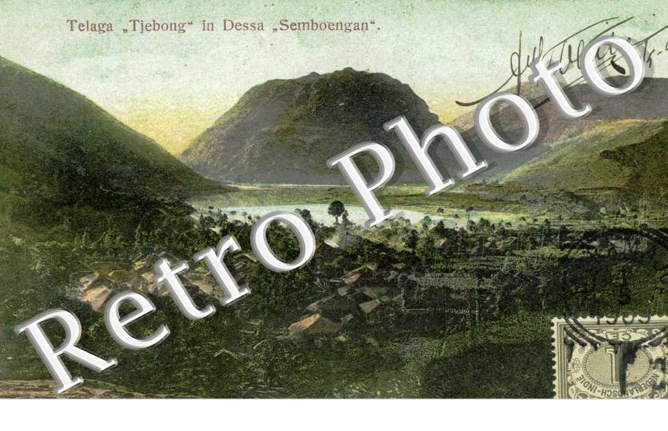 Telaga Tjebong in Dessa