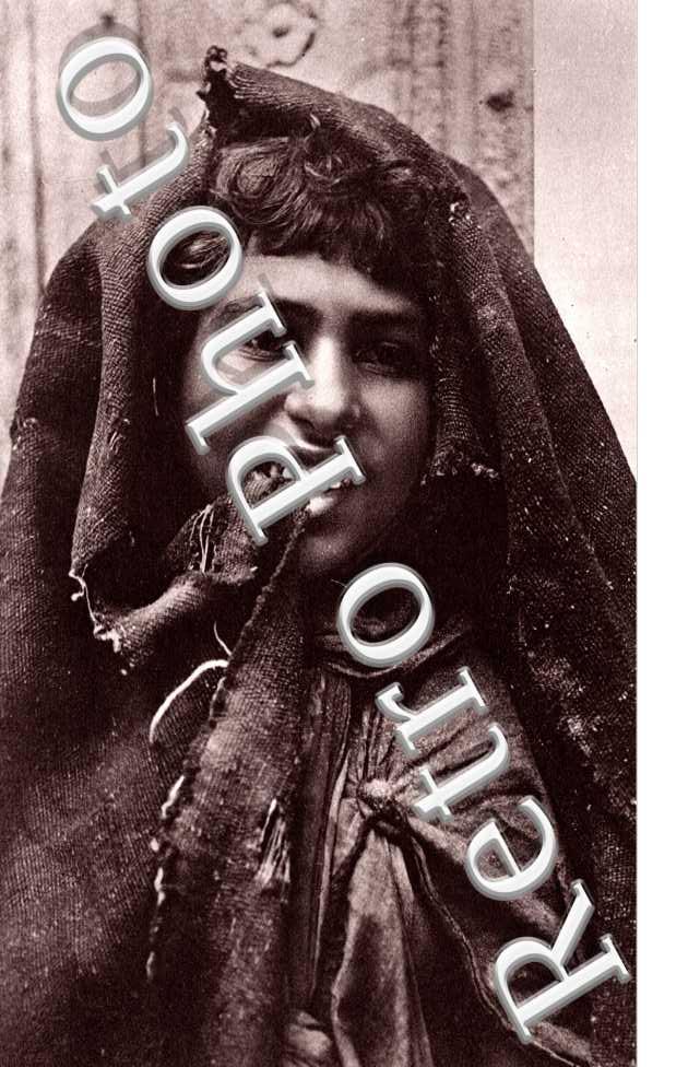 Una Piccola mendicante