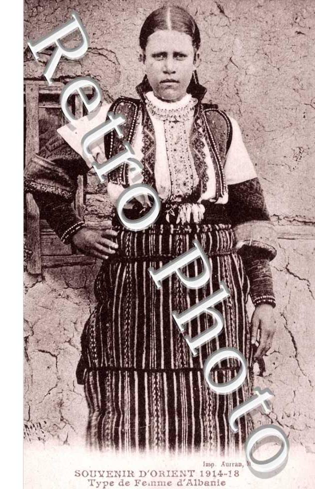 Type de Femmes d'Albanie