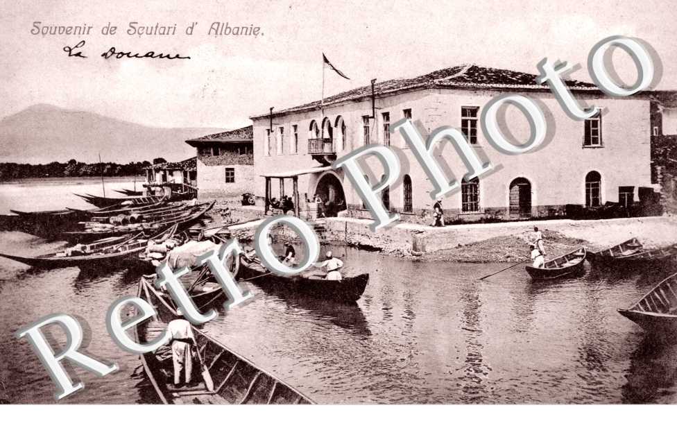 ( La Douane )