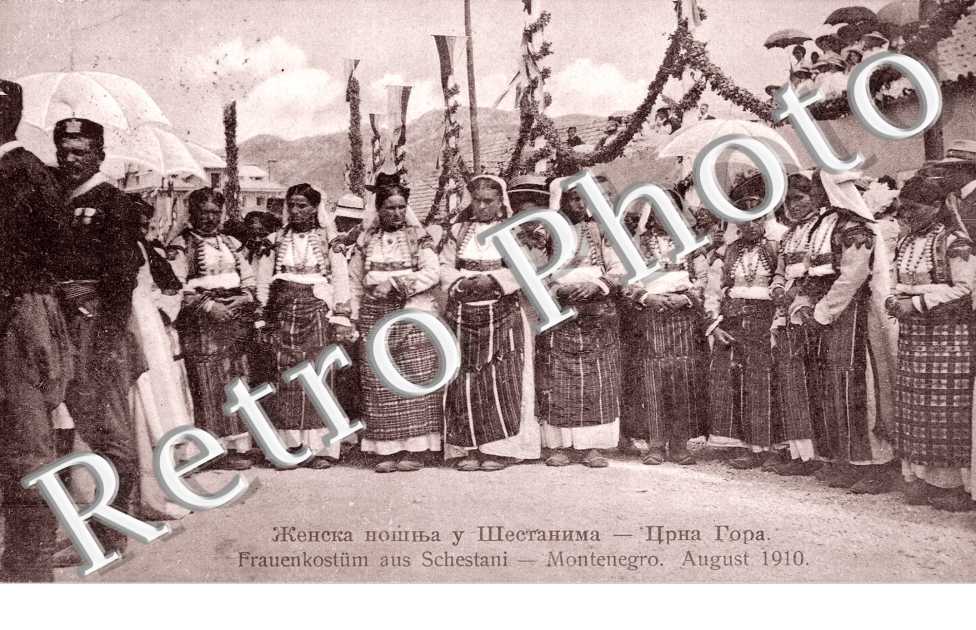 Frauenkostum