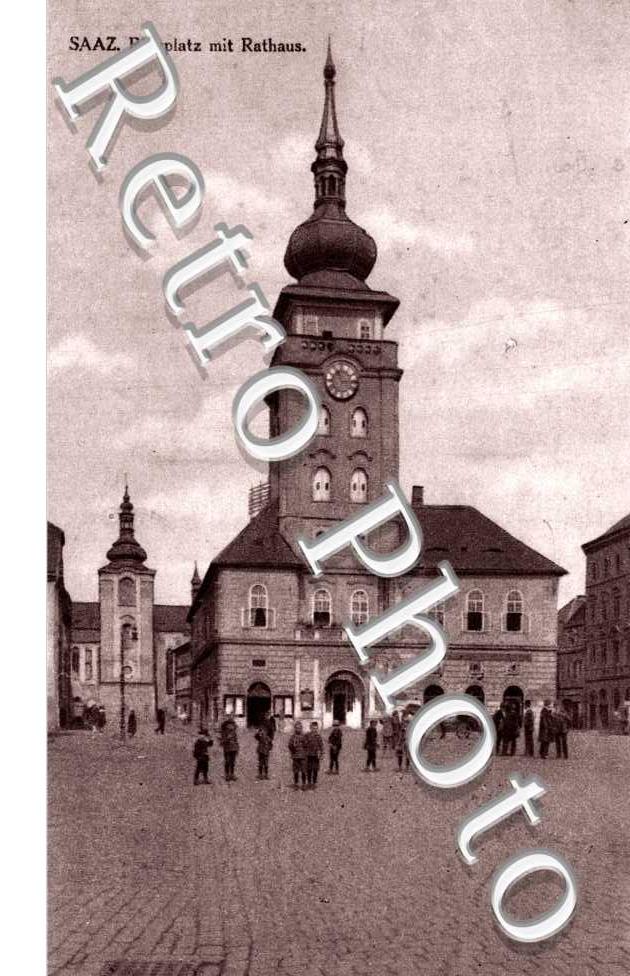Ringplatz mit Rathaus