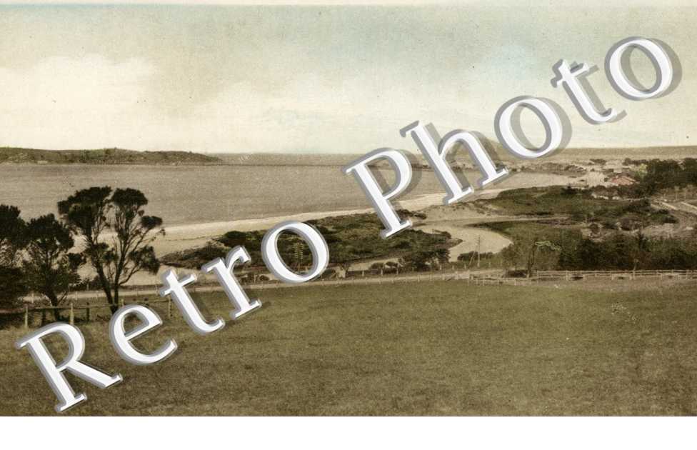 Showing the Bluff and Granite Island