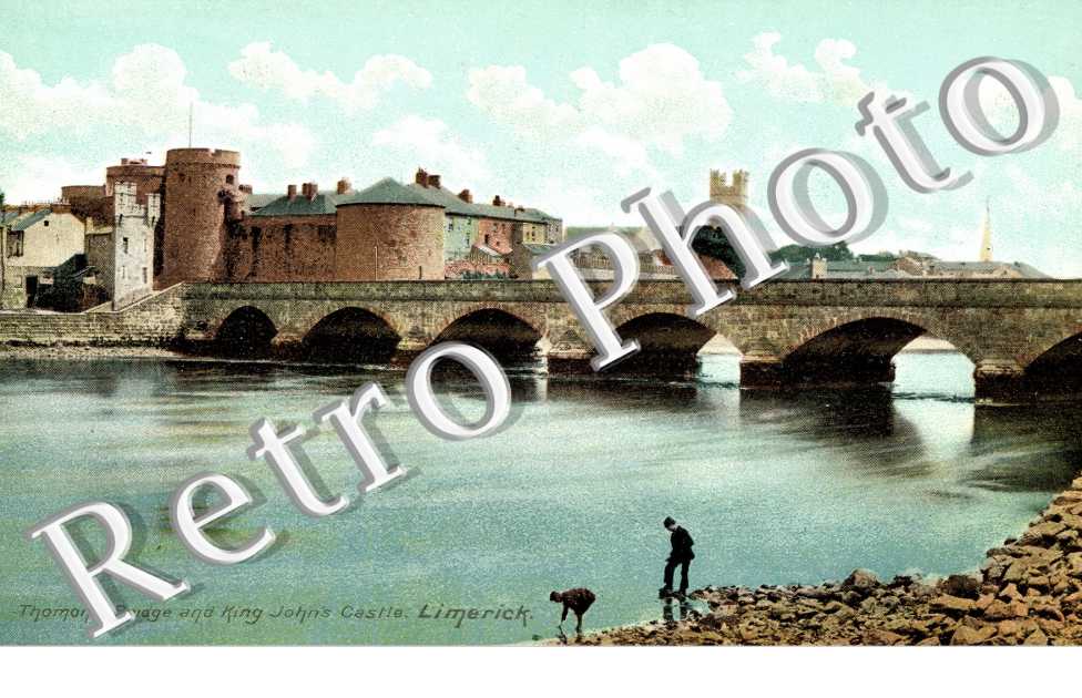 Thomond Bridge and King John's Castle