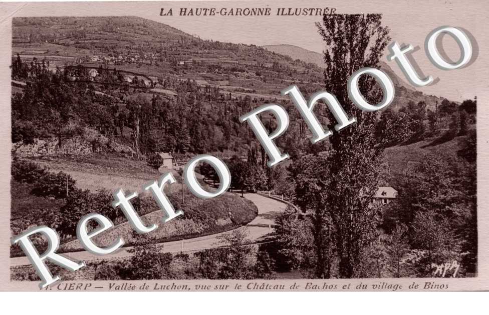 Vue sur château de Bachos et le village